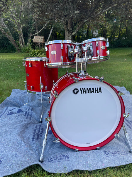 Lyric  Yamaha Absolute Hybrid Maple 14″ x 6″ Snare Drum – Autumn Red