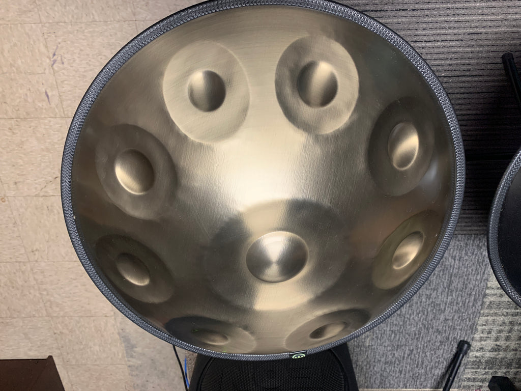 Handpan 9 notes D Minor 432 Hz NEW with bag and stand