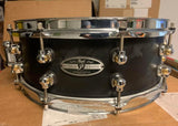 Pearl hybrid exotic black vectorcast snare drum 5 x 14