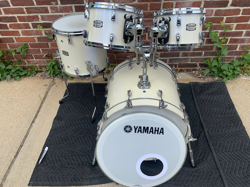 Yamaha Absolute Hybrid Maple Polar White Drum Set USED but EXCELLENT 10 12 14 20